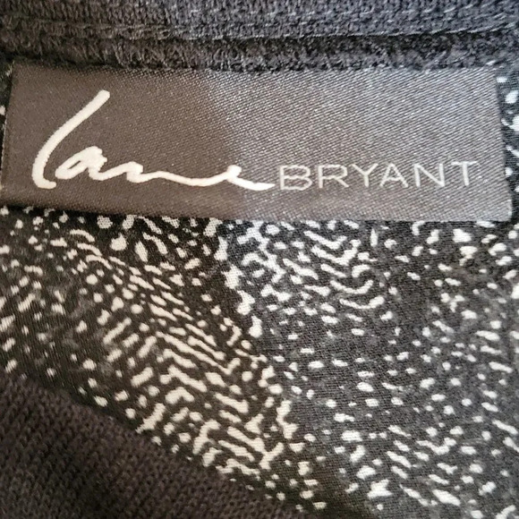 LANE BRYANT Black and‎ White Semi Sheer Blouse - Picture 9 of 9